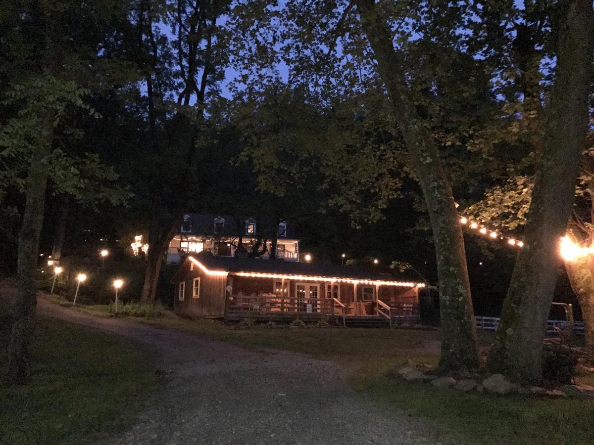 Valle Crucis Farm 外观 照片